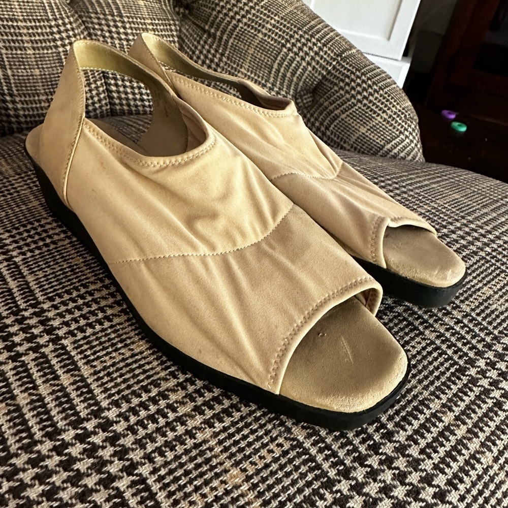 Liz flex Liz Claiborne slip ons